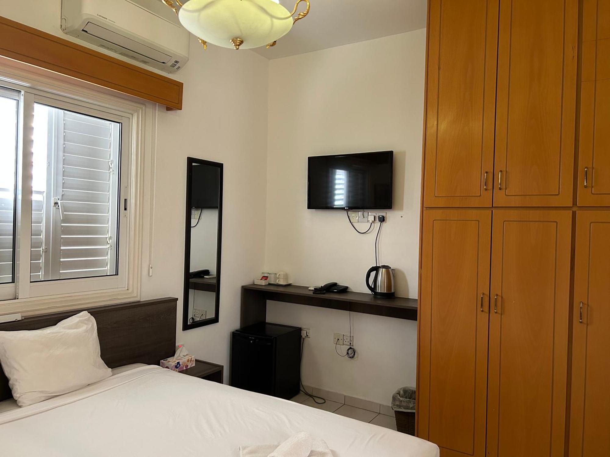 St Elena Boutique Residence Lárnaka Eksteriør bilde